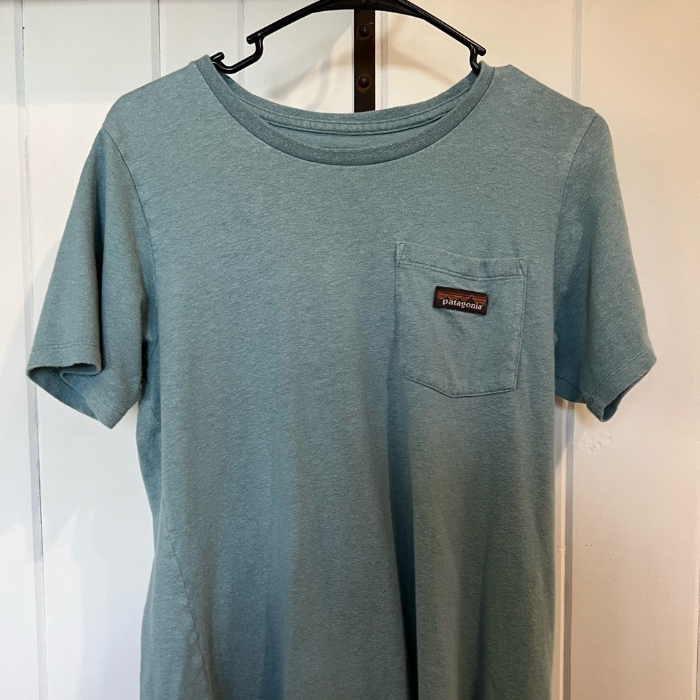 Womens patagonia tshirt